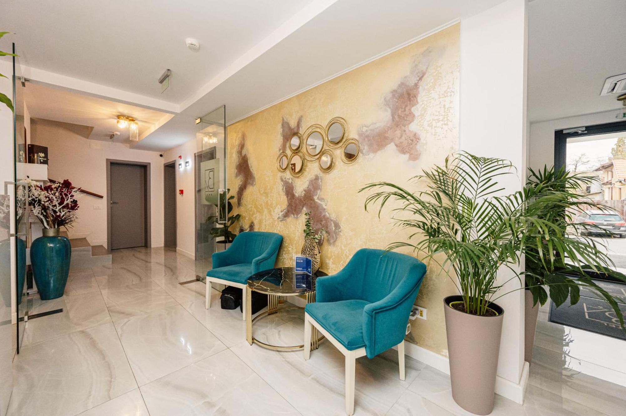 Hotel B4 Nagyvárad Kültér fotó
